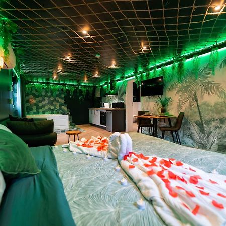 L'Oasis Tropicale, Jacuzzi, Love Room Roppenheim Zewnętrze zdjęcie