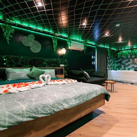 L'Oasis Tropicale, Jacuzzi, Love Room Roppenheim Zewnętrze zdjęcie