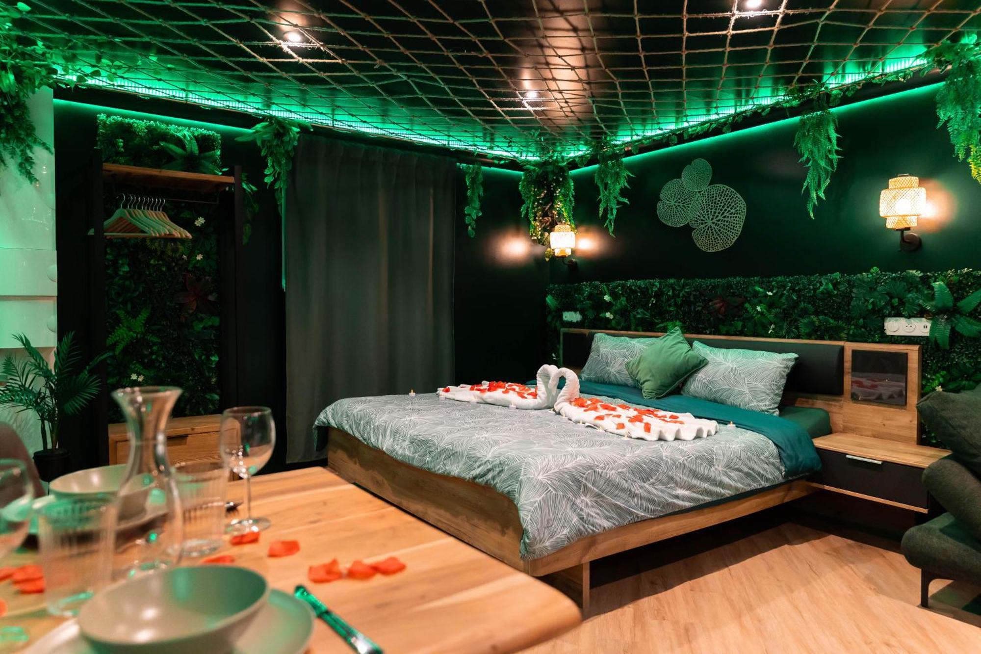 L'Oasis Tropicale, Jacuzzi, Love Room Roppenheim Zewnętrze zdjęcie