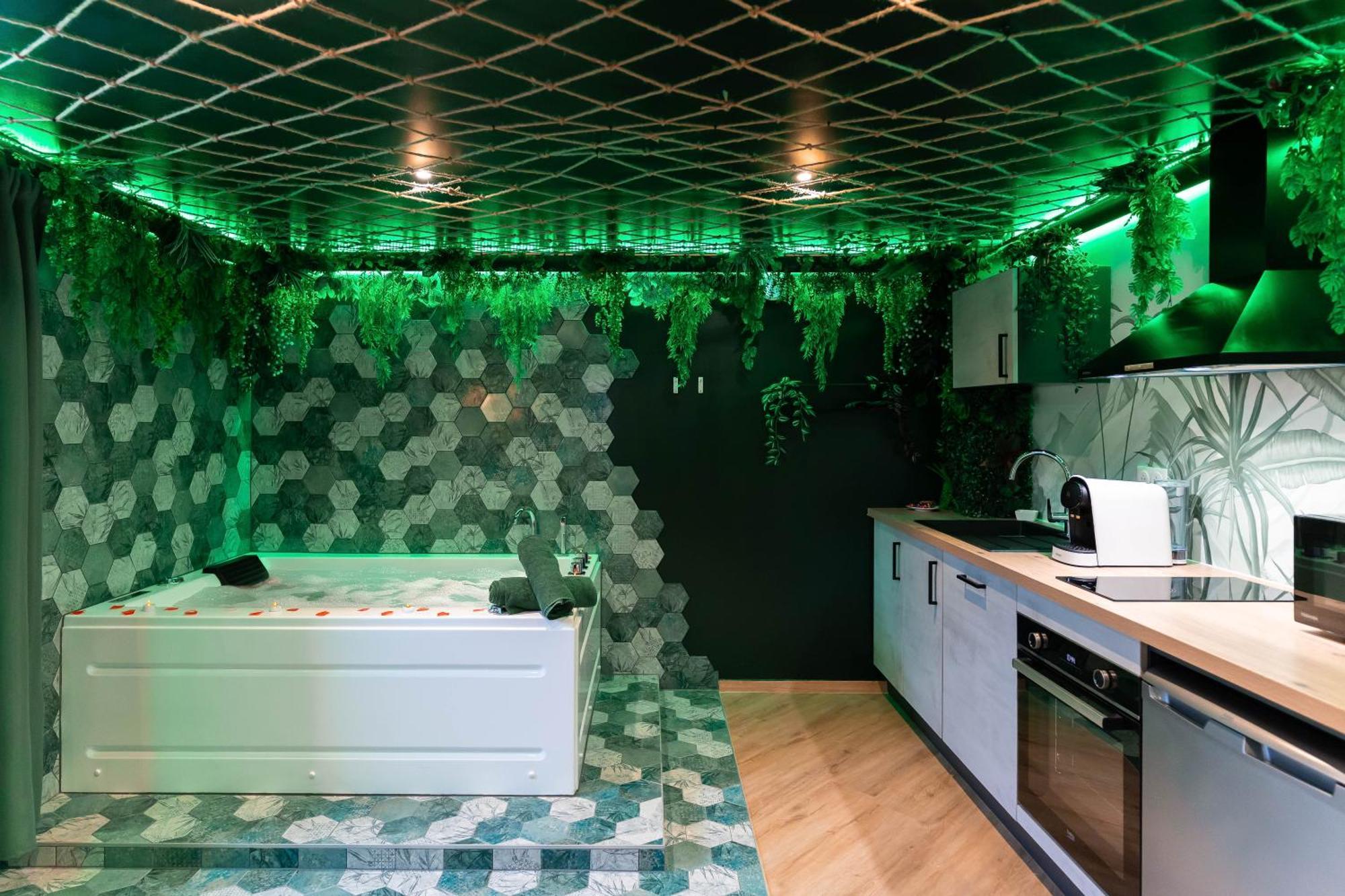 L'Oasis Tropicale, Jacuzzi, Love Room Roppenheim Zewnętrze zdjęcie
